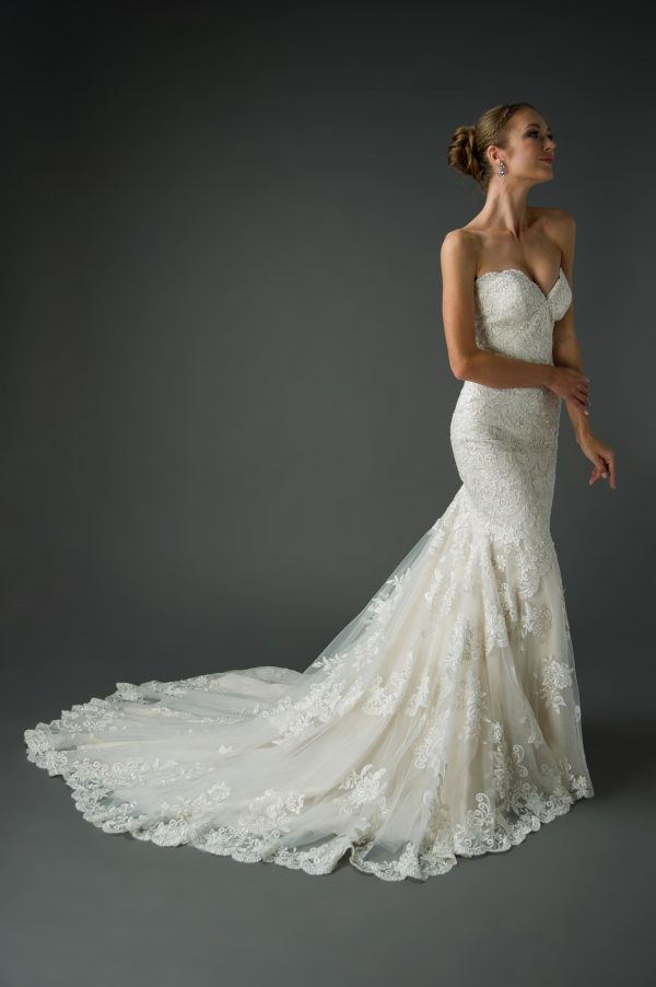 Daniela Lace Mermaid Wedding Dress - Grace + Ivory