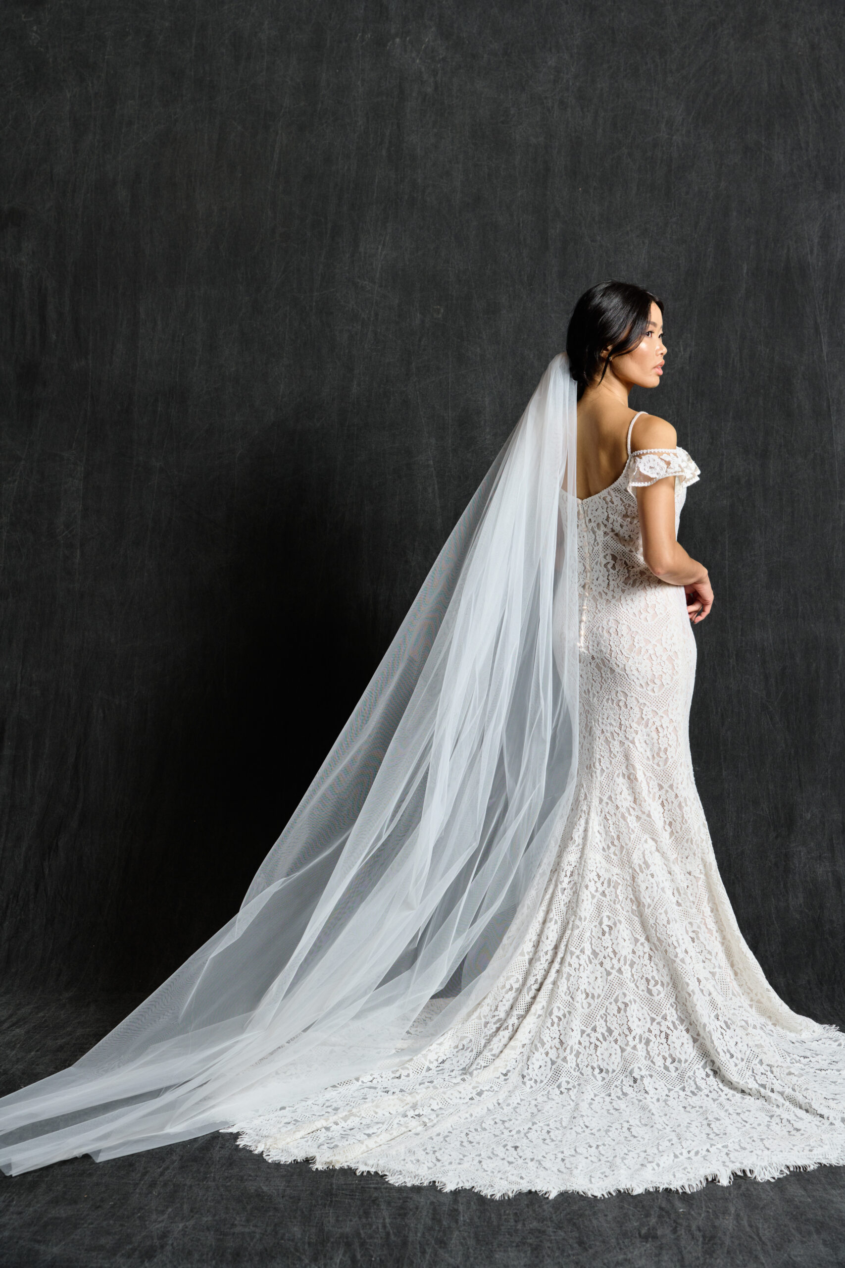 Ivory Beaded Veils, Chapel Length| Roberta