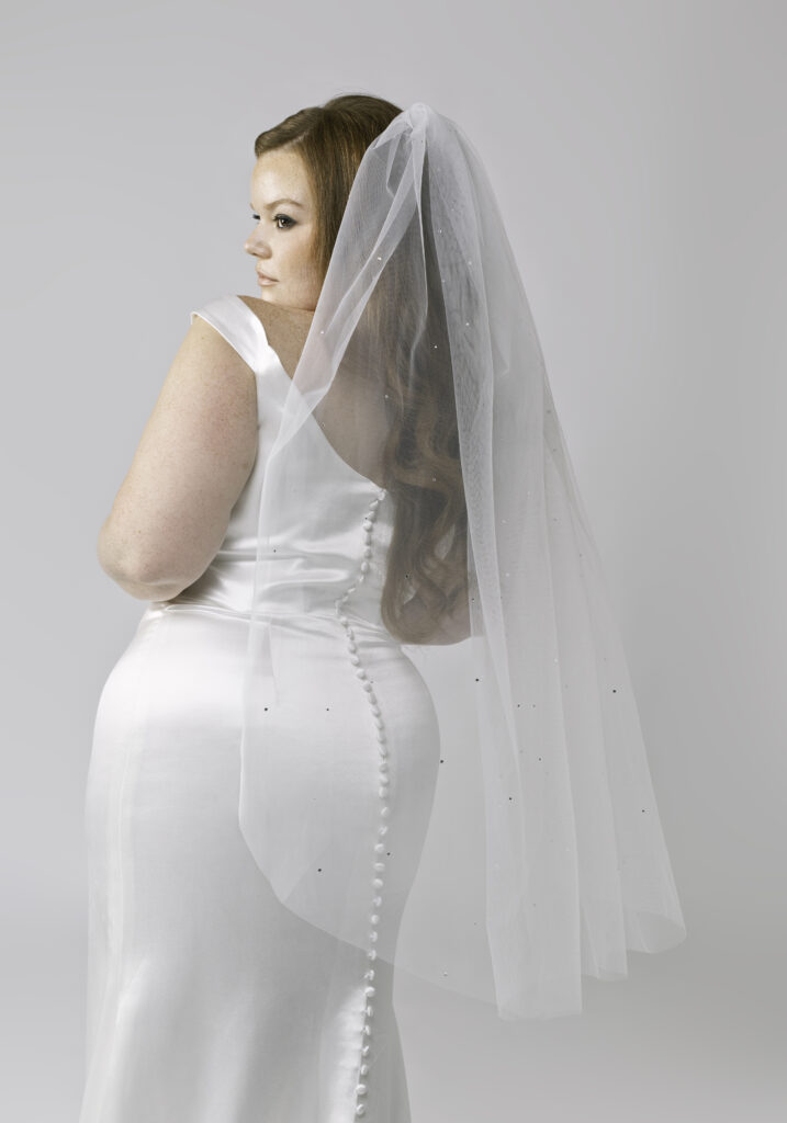 gem drop sparkle fingertip short bridal veil