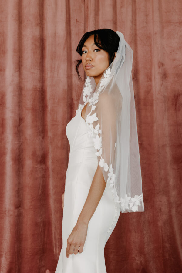 Tessa Floral Lace Border Veil