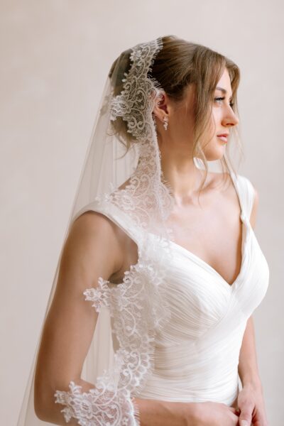 Vintage Lace Mantilla Veil