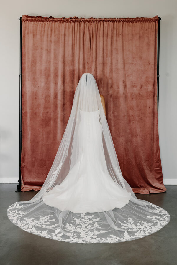 Tessa Lace Floral Long Train Veil - Image 2