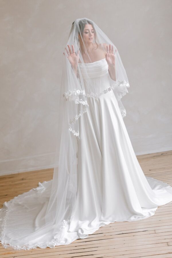 Jessie Lace Edge Blusher Veil