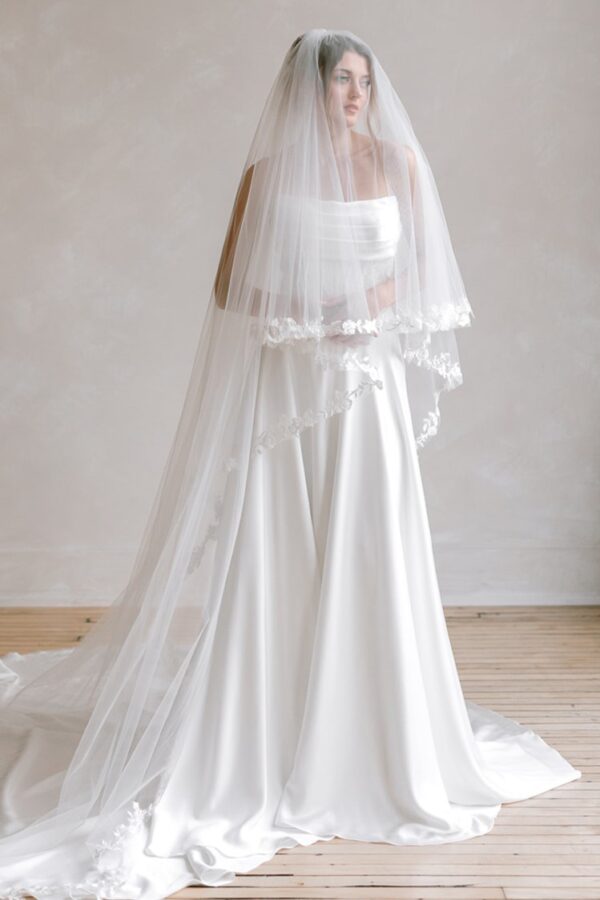 Jessie Lace Edge Blusher Veil - Image 5