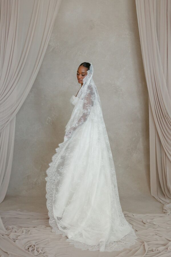 All Over Lace Mantilla Veil - Image 6